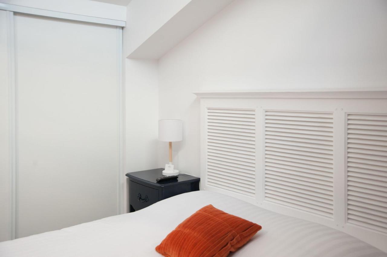 Residence De L'Arsenal Royal - Meubles De Tourisme 罗什福尔 外观 照片