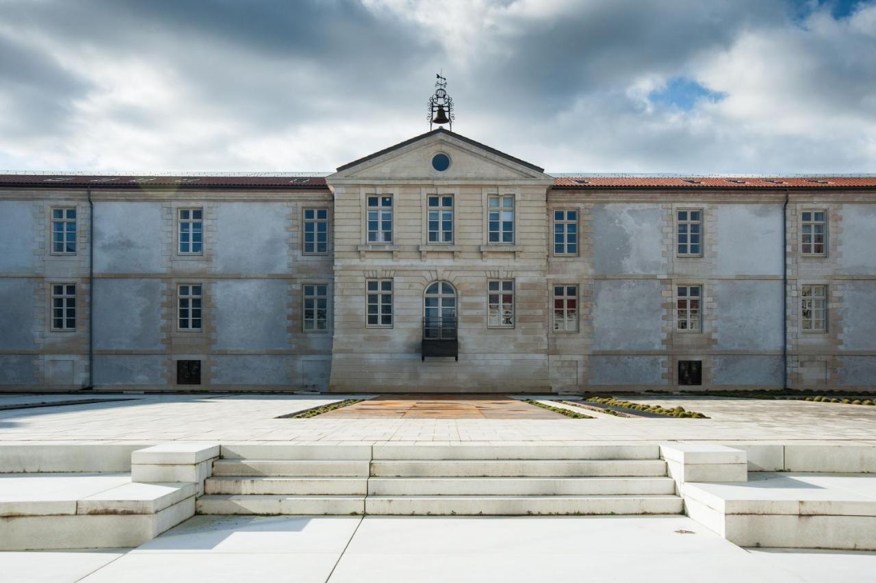 Residence De L'Arsenal Royal - Meubles De Tourisme 罗什福尔 外观 照片