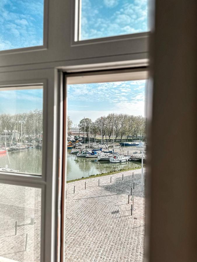 Residence De L'Arsenal Royal - Meubles De Tourisme 罗什福尔 外观 照片