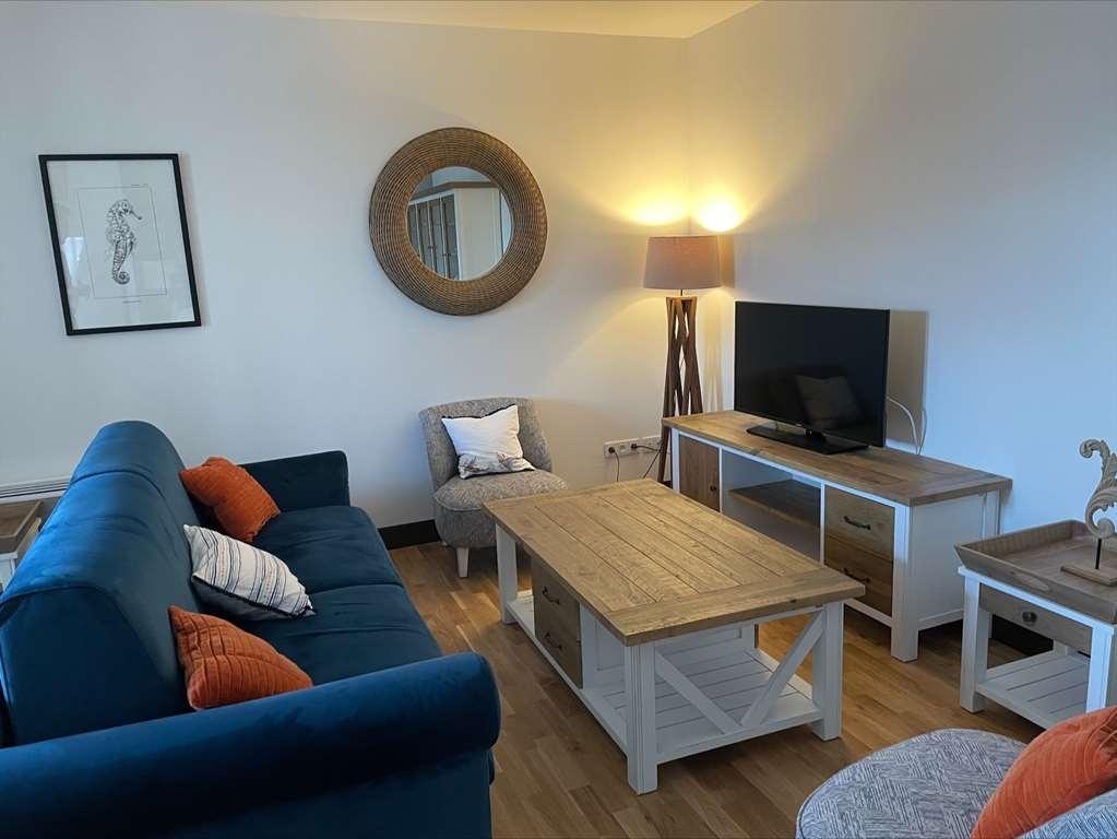Residence De L'Arsenal Royal - Meubles De Tourisme 罗什福尔 客房 照片