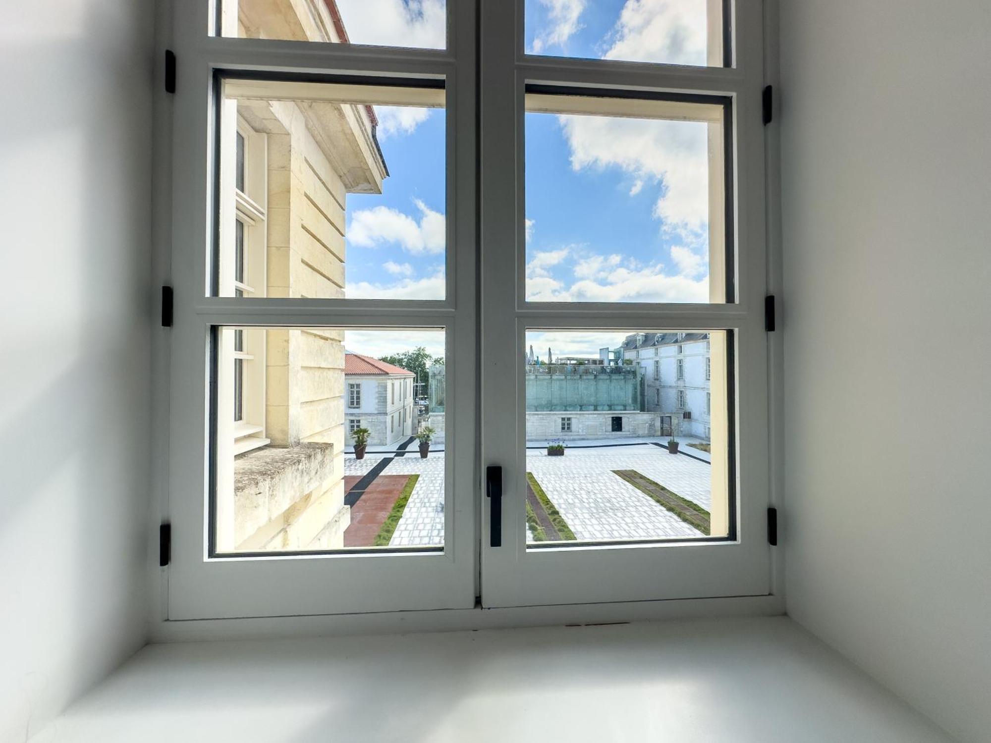 Residence De L'Arsenal Royal - Meubles De Tourisme 罗什福尔 外观 照片
