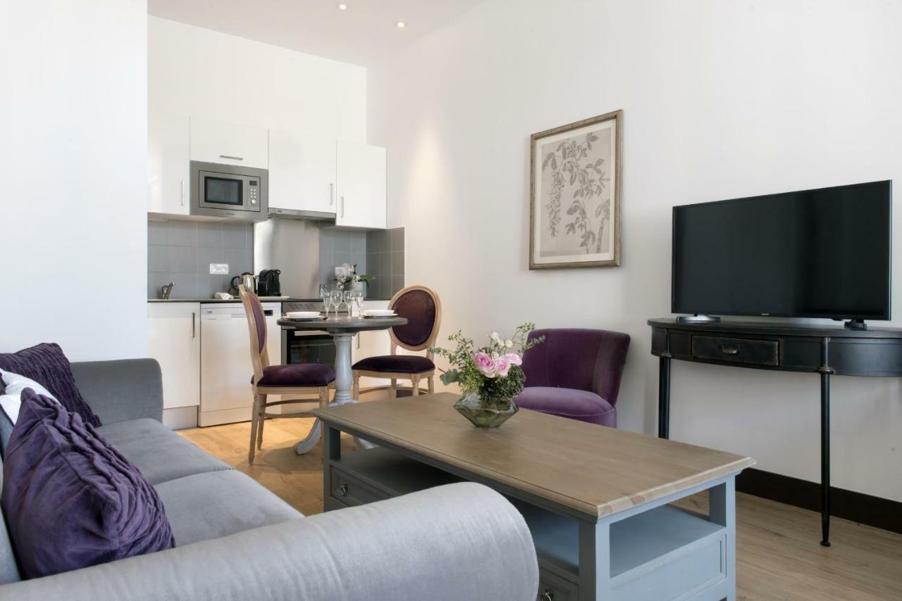 Residence De L'Arsenal Royal - Meubles De Tourisme 罗什福尔 外观 照片